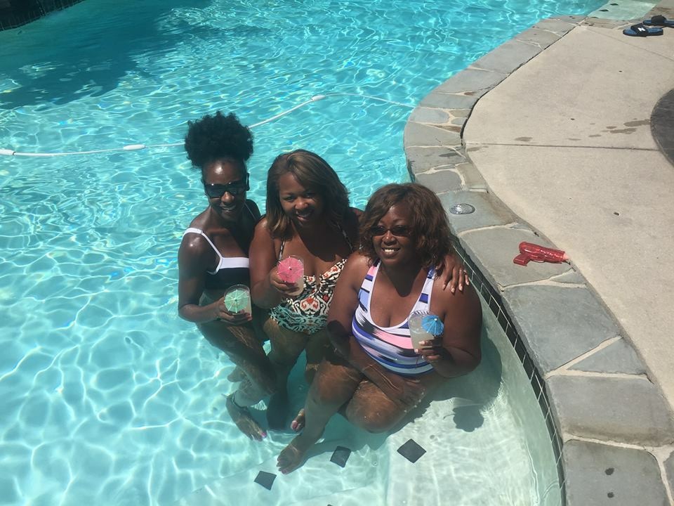 The next morning/afternoon, we're still toasting to my birthday and to friendship. Lol!